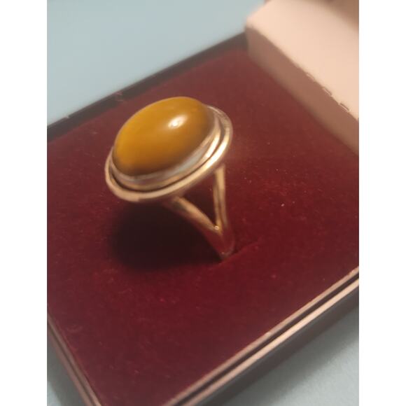 Tiger's Eye Gemstone Ring set in Sterling Silver - Picture 7 of 8